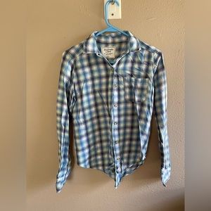 Light blue plaid American Eagle button up, light cotton size XS NWOT